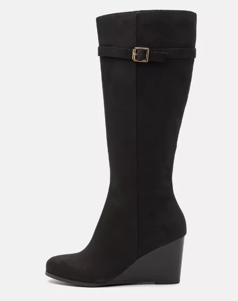 <p>Anna Field 608 Kč</p>
