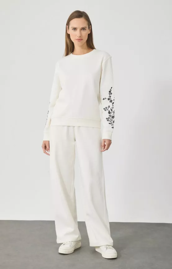 Tepláková souprava s vyšíváním, Anna Field, 1 010 Kč