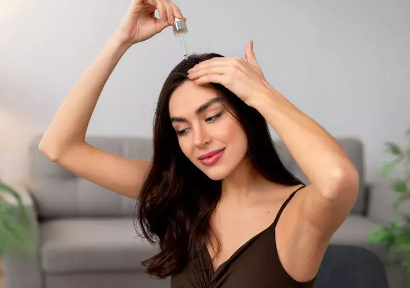 sérum na vlasy