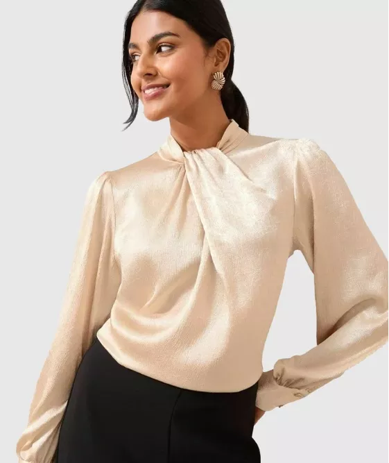 Hebká halenka, Friends Like These, 1 595 Kč