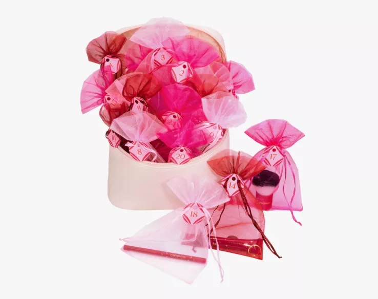 Adventní kalendář líčidel a laků§ na nehty, Catrice, 992 Kč