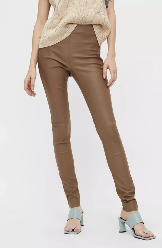 Karamelové legíny ze syntetické kůže, Object, 1 200 Kč