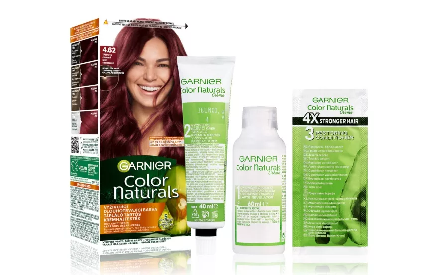 Barva na vlasy v odstínu Sweet Cherry, Garnier, 96 Kč