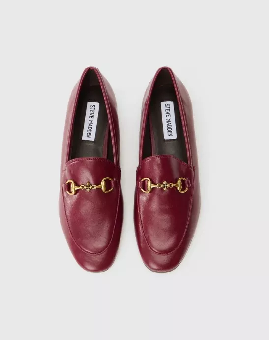 Bordó mokasíny se zlatou přezkou, Steve Madden, 2 770 Kč