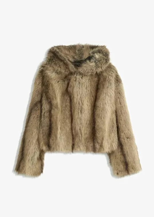 Kožešinová bunda s dlouhým chlupem, Bershka, 1 799 Kč