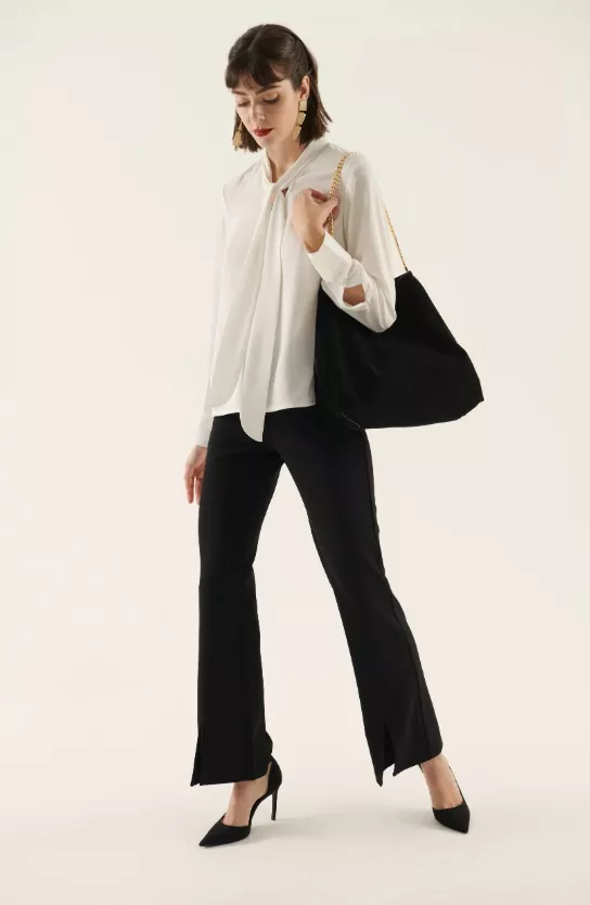 Bílá halenka s mašlí, Anna Field, 760 Kč