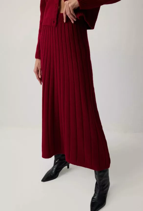 Áčková pletená sukně, Touché Privé, 2 201 Kč