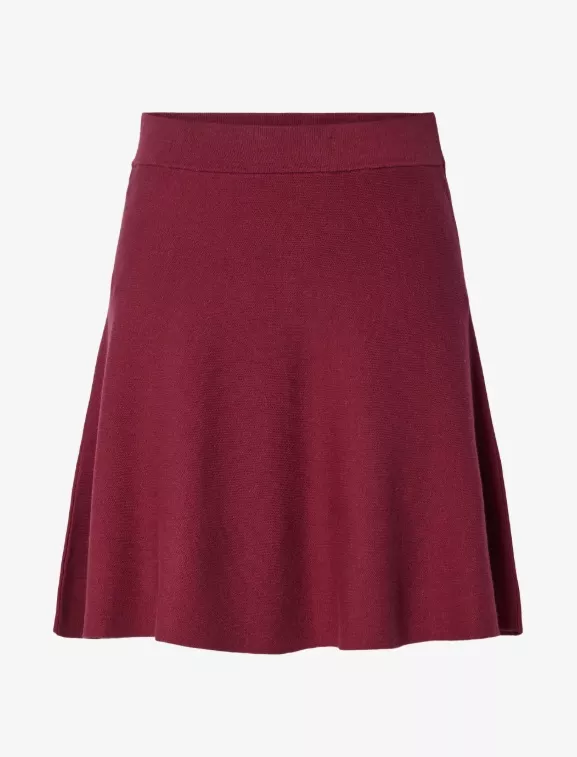 Áčková sukně, YAS, 900 Kč