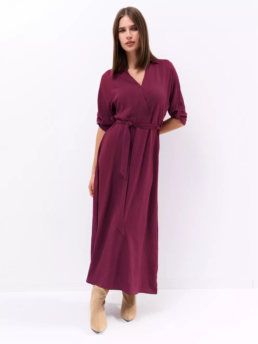 Slavnostní outfit v burgundské