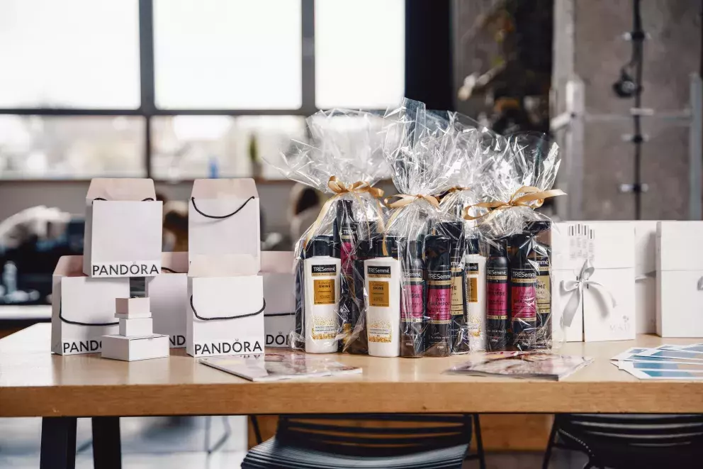 Foto 3 k článku Vítězky Tváře Světa ženy 2025: Naše čtenářky v roli modelek