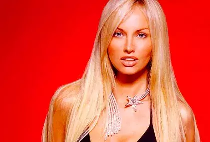 Adriana Sklenaříková