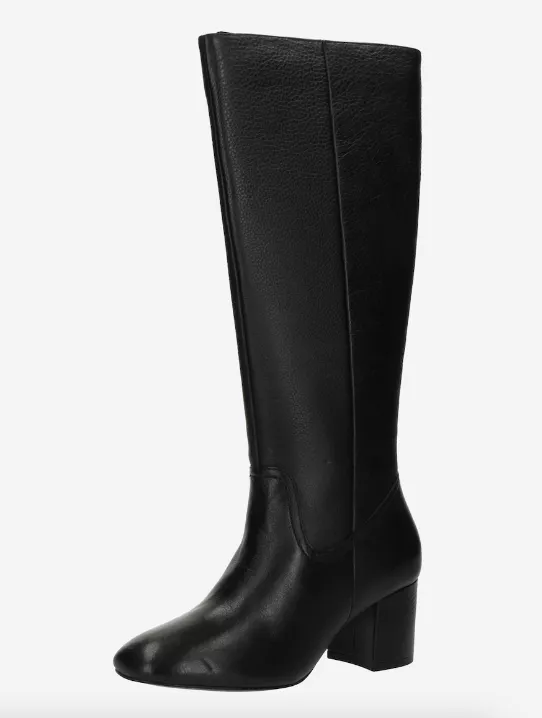 <p>ABOUT YOU 2249 Kč</p>
