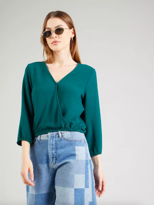 <p>ABOUT YOU 232 Kč</p>
