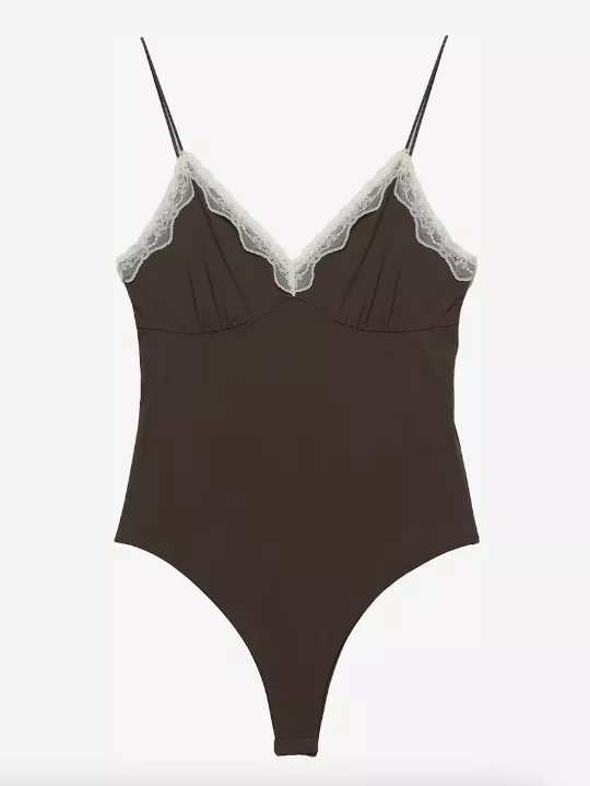 <p>Pull&Bear 359 Kč</p>
