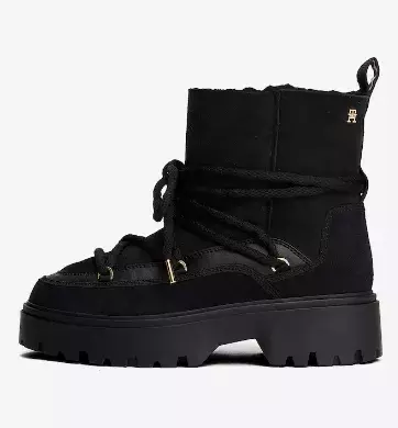 <p>TOMMY HILFIGER 4990 Kč</p>
