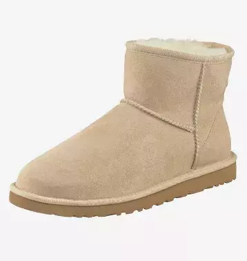 <p>UGG 4999 Kč</p>
