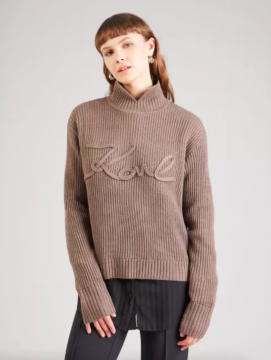 <p>Karl Lagerfeld 4075 Kč</p>
