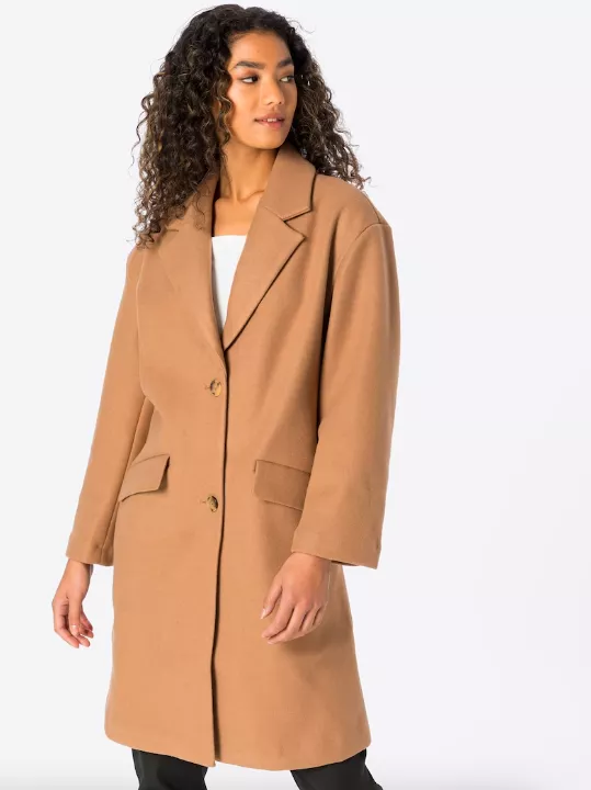 <p>Warehouse 2549 Kč</p>
