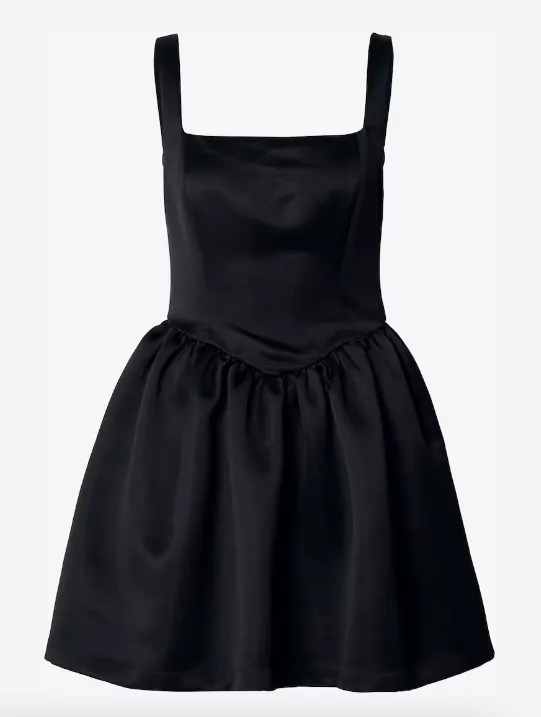 <p>Gina Tricot 1599 Kč</p>
