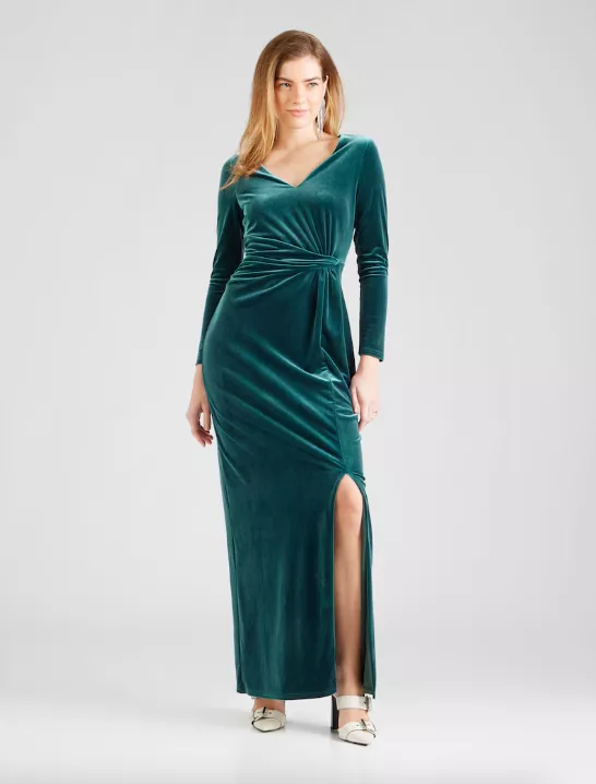 <p>Vera Mont 5300 Kč</p>
