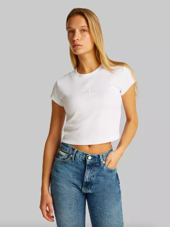 <p>Calvin Klein Jeans 1049 Kč</p>
