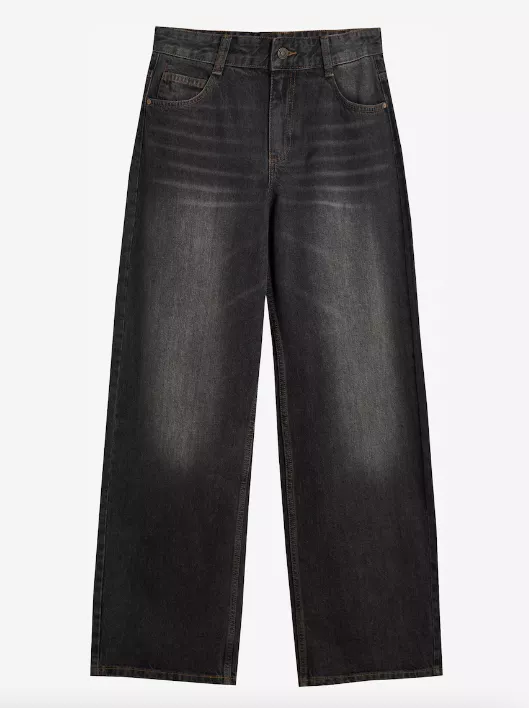 <p>Bershka 729 Kč</p>
