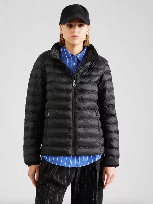 <p>TOMMY HILFIGER 4449 Kč</p>
