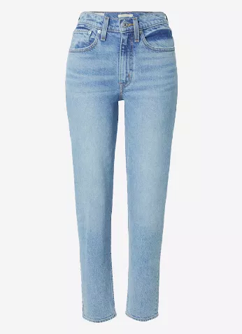 <p>LEVI'S 3199 Kč</p>
