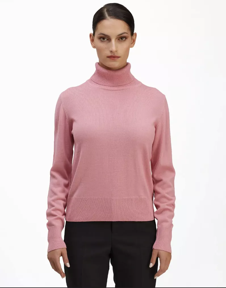 <p>Dámský vlněný rolák Merino Blend, 3100 Kč</p>
