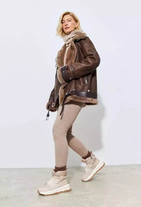 Zimní obuv s beránkem, Cesare Gaspari, 2 257 Kč