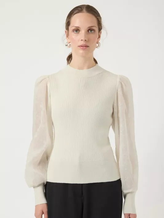 Elegantní svetr, YAS, 1 200 Kč