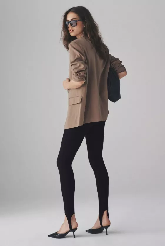 Legíny se třmeny, 2 ks v balení, THE SET, 1 335 Kč