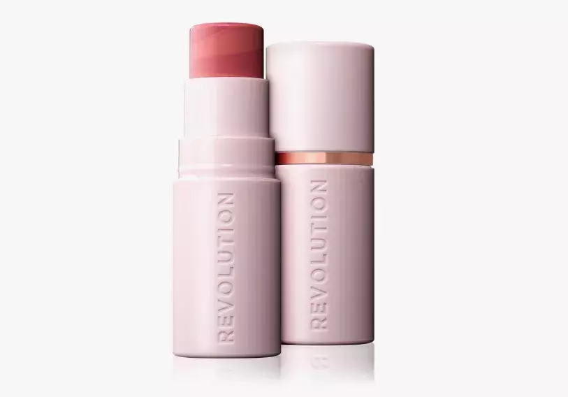 Krémová tvářenka v tyčince, Makeup Revolution, 235 Kč