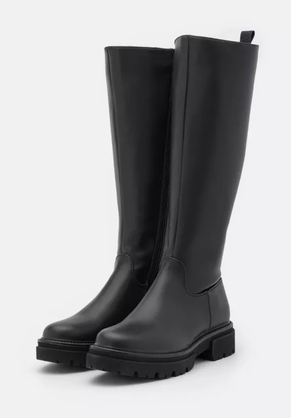 Černé kozačky, Even&Odd, 1 520 Kč