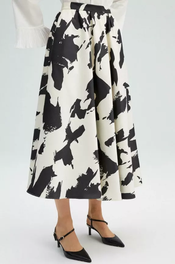 Kolová sukně se vzorem, Touché Privé, 1 222 Kč