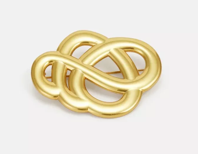 Pozlacená brož, By Malene Birger, 1 920 Kč