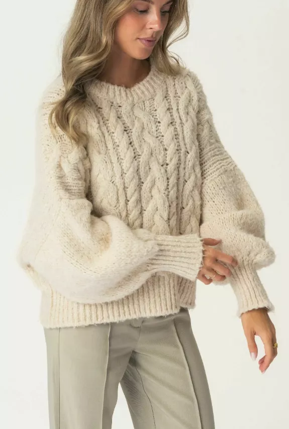 Svetr s copánkovým vzorem, BY IC, 1 750 Kč