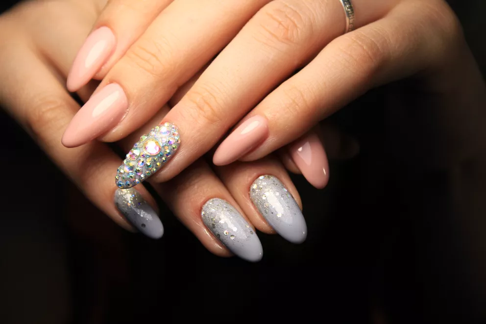 třpytivé nehty