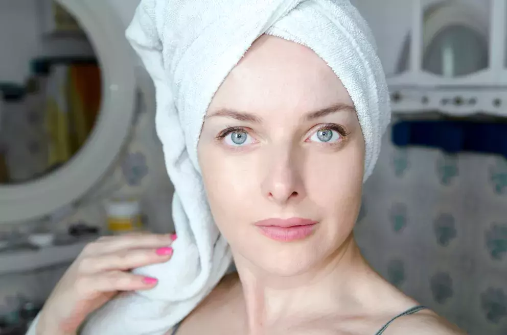 žena s krásnou pletí