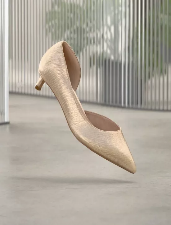 Zlaté střevíčky, Anna Field, 890 Kč