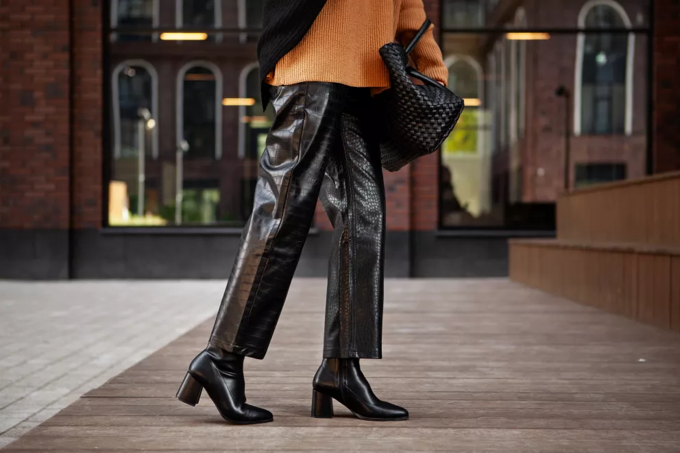 Tato trojice bot bude v roce 2026 trendy. Nosí se hlavně v černé barvě 