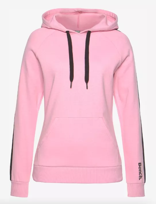 <p>BENCH 696 Kč</p>
