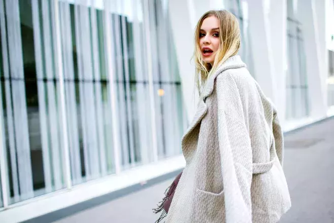 Tyto dva kousky jsou zárukou elegance. V šatníku by je měla mít každá žena po 40 