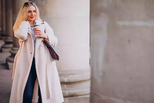 Tyto dva kousky jsou zárukou elegance. V šatníku by je měla mít každá žena po 40 