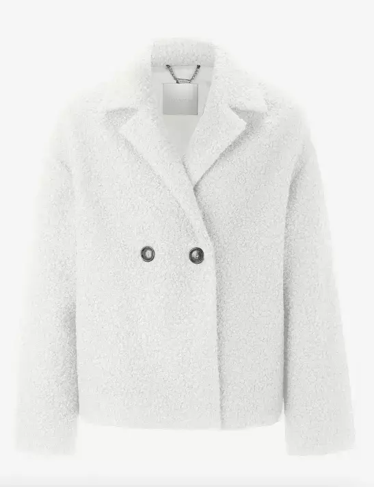 <p>Rich & Royal 4460 Kč</p>
