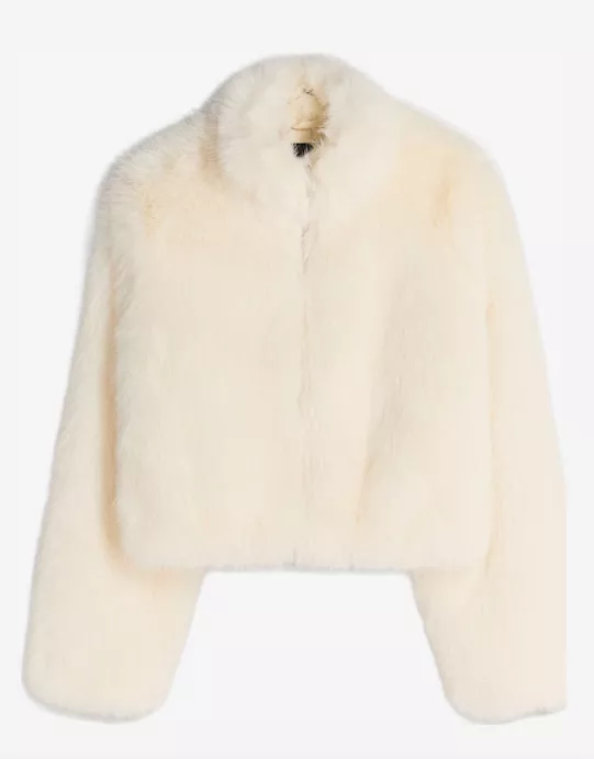 <p>Bershka 1499 Kč</p>
