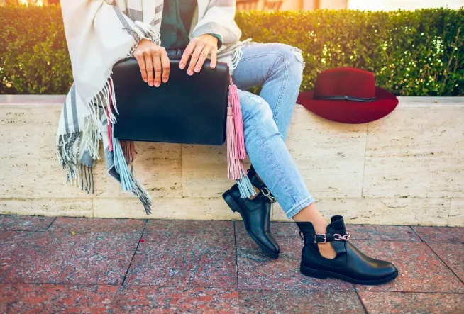 Tenisky ustoupí těmto pohodlným botám: Hlavní trend bot nadcházející sezóny 