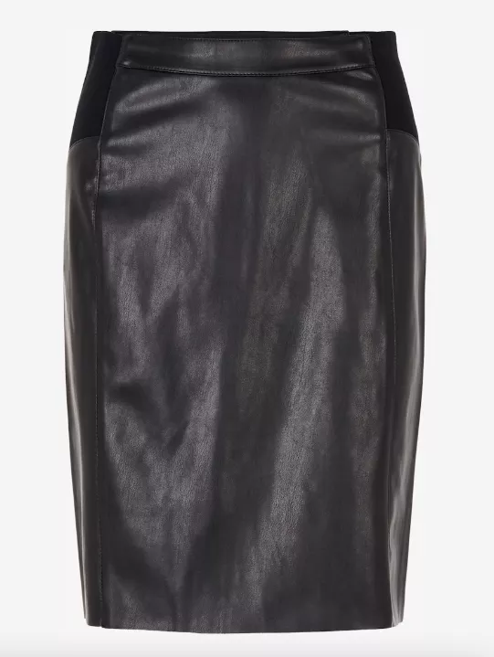 <p>VERO MODA 1079 Kč</p>
