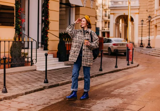 Tento skandinávský vzor vládne nadcházející sezóně. Nosit jej můžete na všem, od sukní po kalhoty