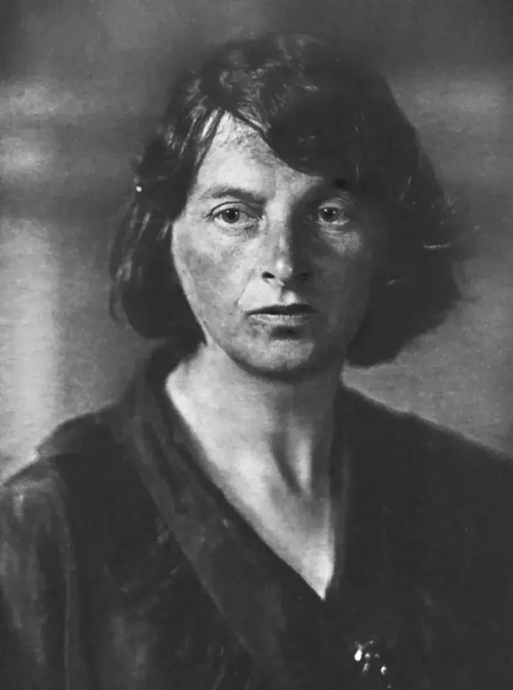 <p>Inessa v roce 1920, asi dva měsíce před svou smrtí.</p>
